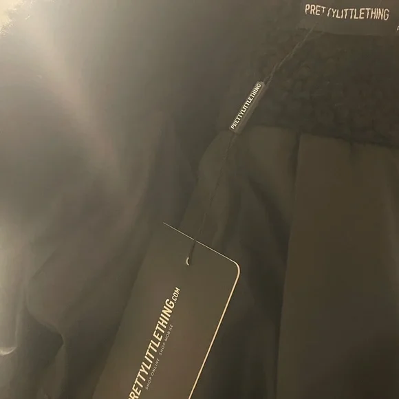 Black oversized borg pocket front coat - Picture 2 of 6